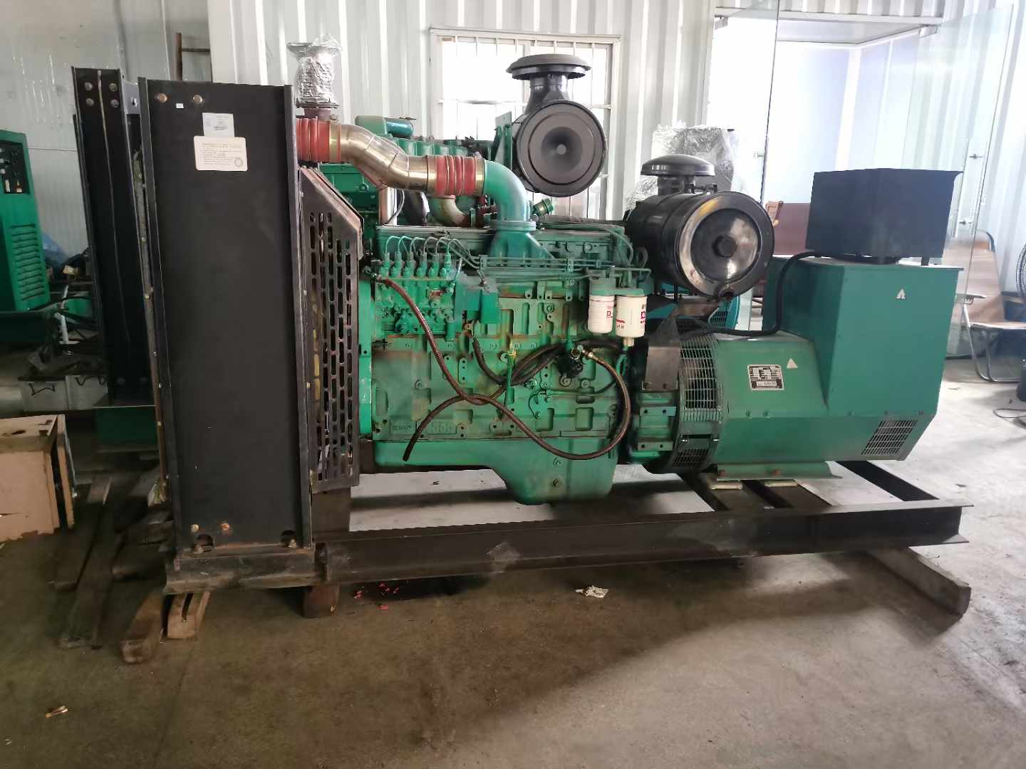 随州发电机租赁如何确定电缆的承载电流是否在安全范围内？